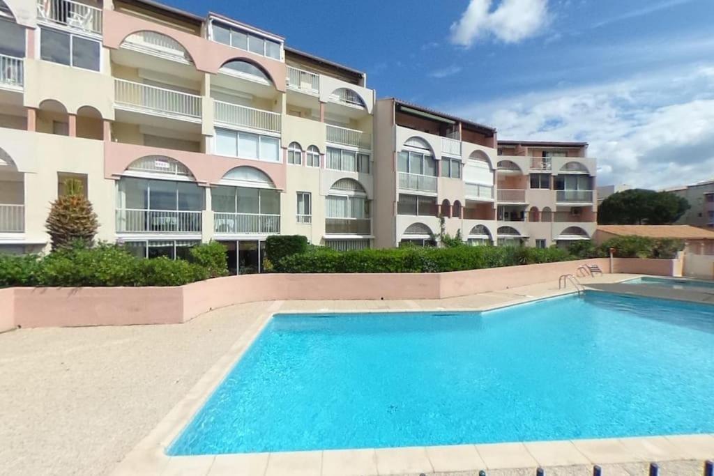 Amoureva F30, T2, Parking, Clim, Piscine Agde Buitenkant foto